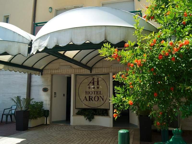 Hotel Aron Rimini Extérieur photo