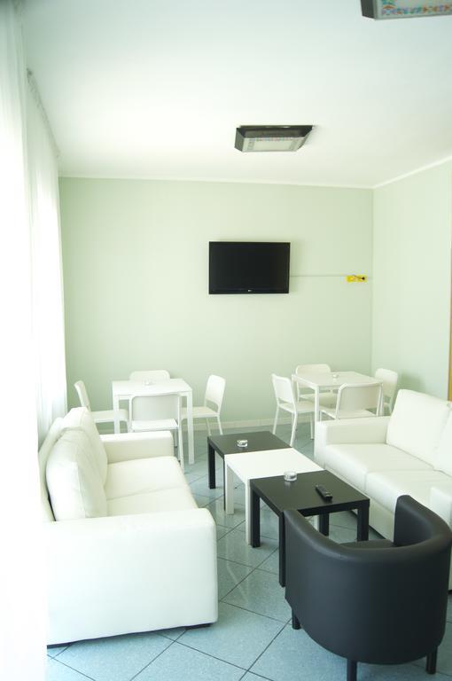 Hotel Aron Rimini Extérieur photo